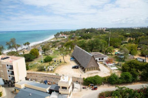 NYALI BEACHFRONT ROOMS WITH SWIMMING POOL